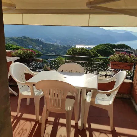 Portofino Est Apartment